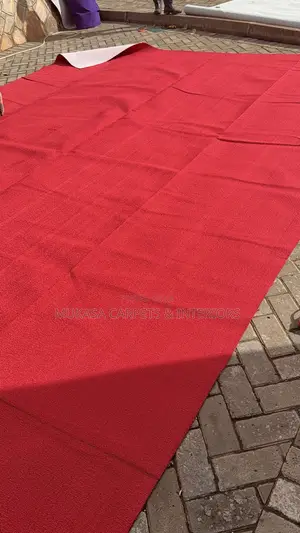 Red Soft Woolen Floor Carpets for Homes, Offices Hotels