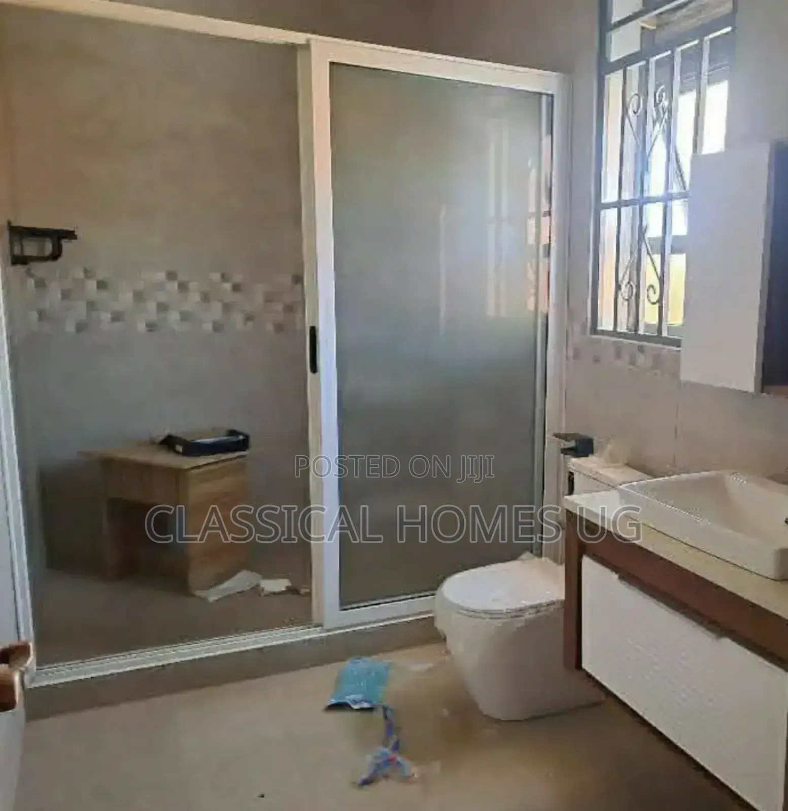 3bdrm Duplex in Muyenga, Central Division for rent