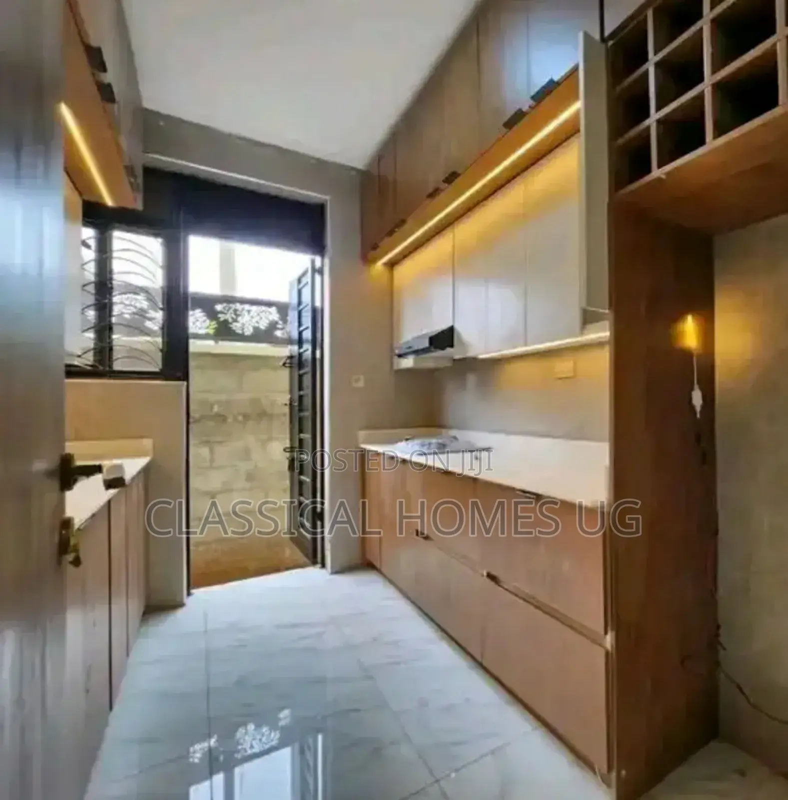 3bdrm Duplex in Muyenga, Central Division for rent