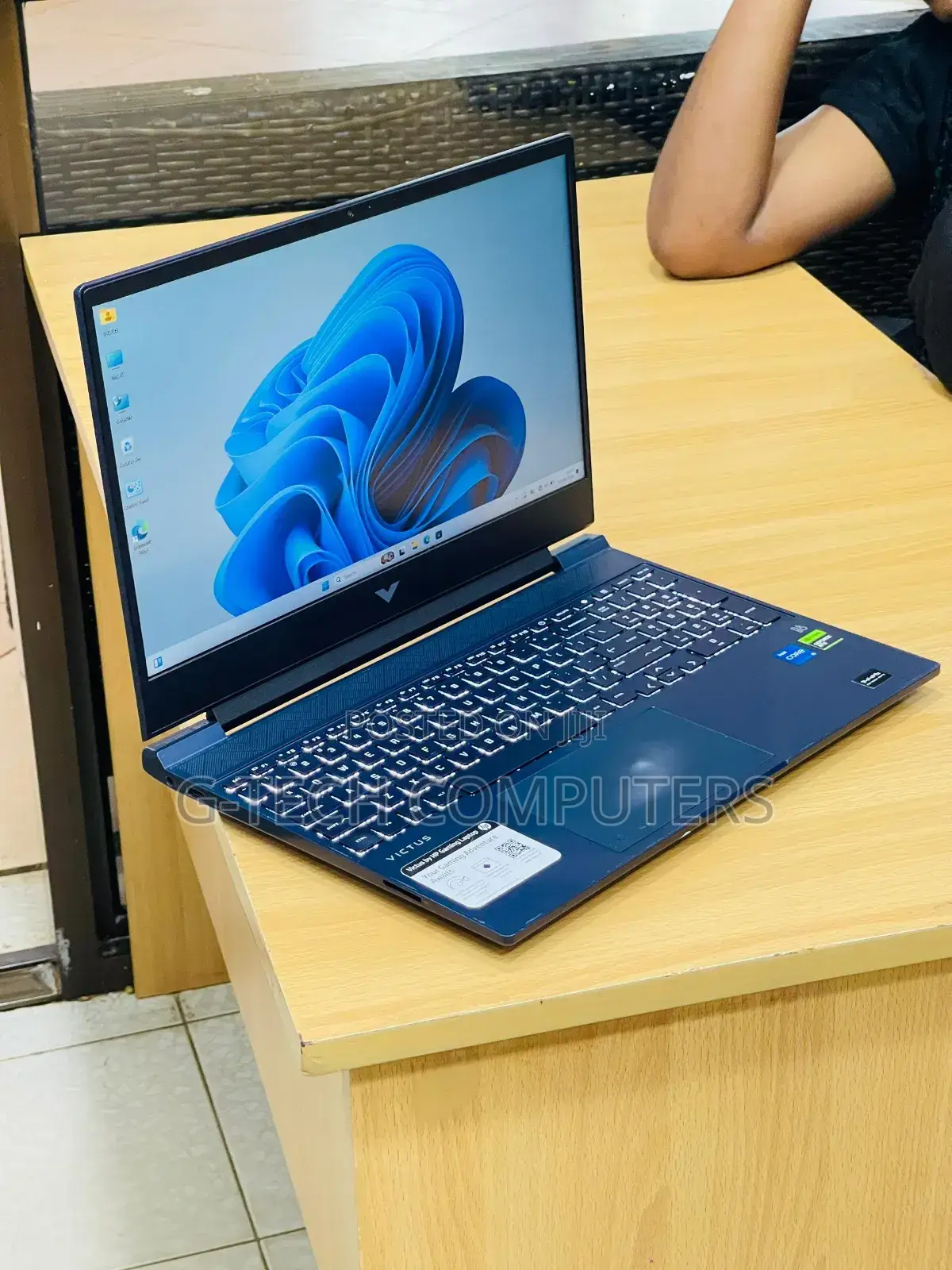 New Laptop HP Victus 15 16GB Intel Core i5 SSD 512GB