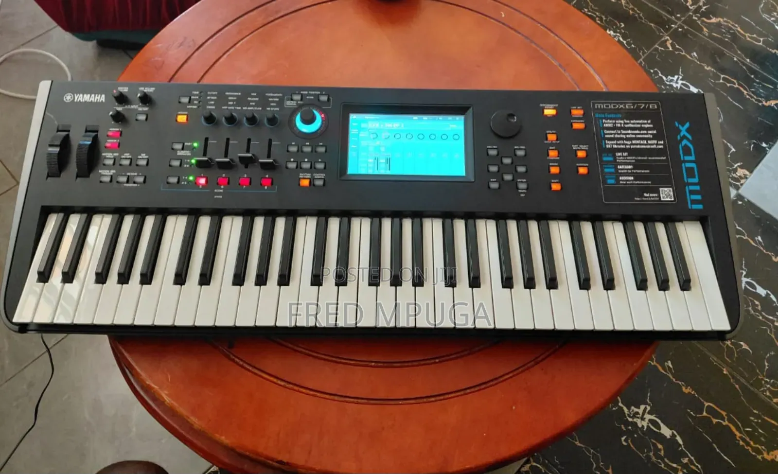 Modx6 Synthesiser Keyboard