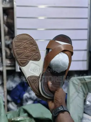 Clarks Cross Premium Classic Leather Rubber Sole Sandals