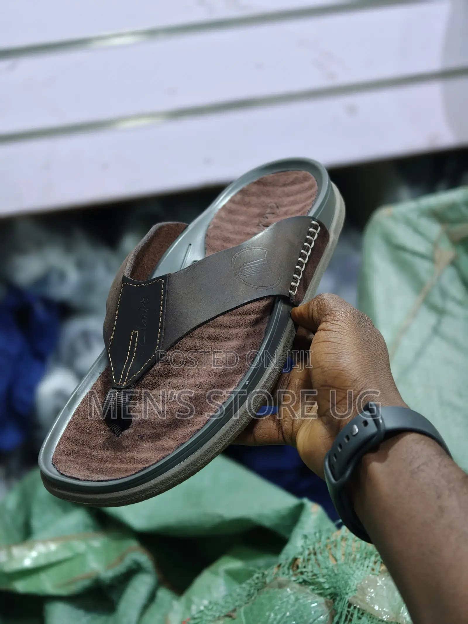 Clarks Slippers Premium Classic Leather Rubber Sandals