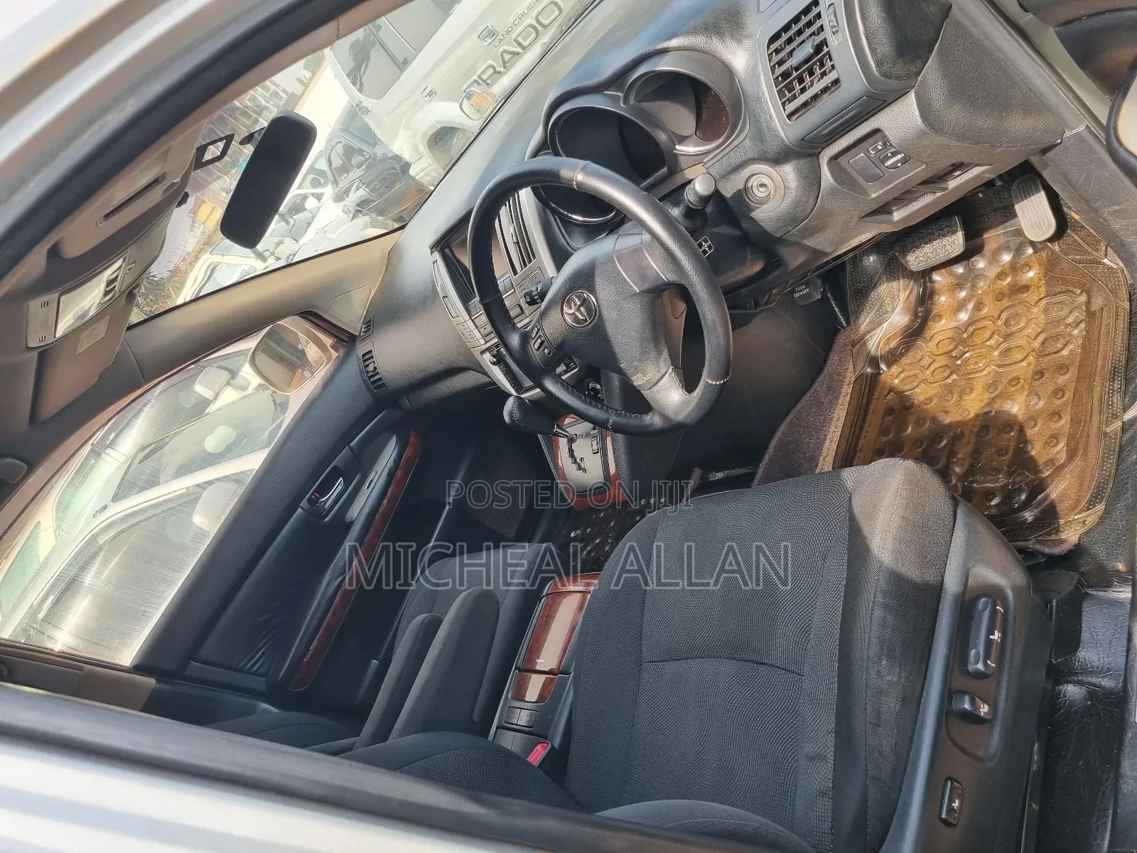 Toyota Harrier 2.4 2004 White