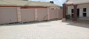 4bdrm House in Namugongo, Central Division for sale