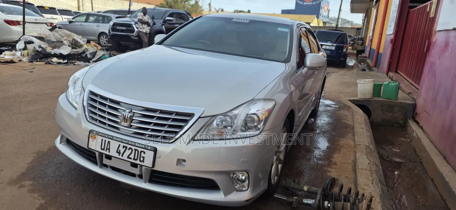 Toyota Crown 2011 Silver