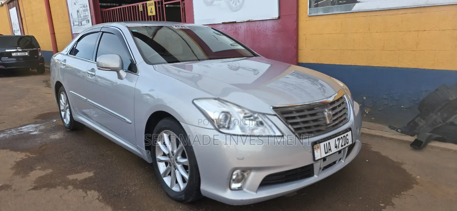 Toyota Crown 2011 Silver