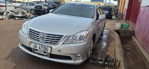 Toyota Crown 2011 Silver