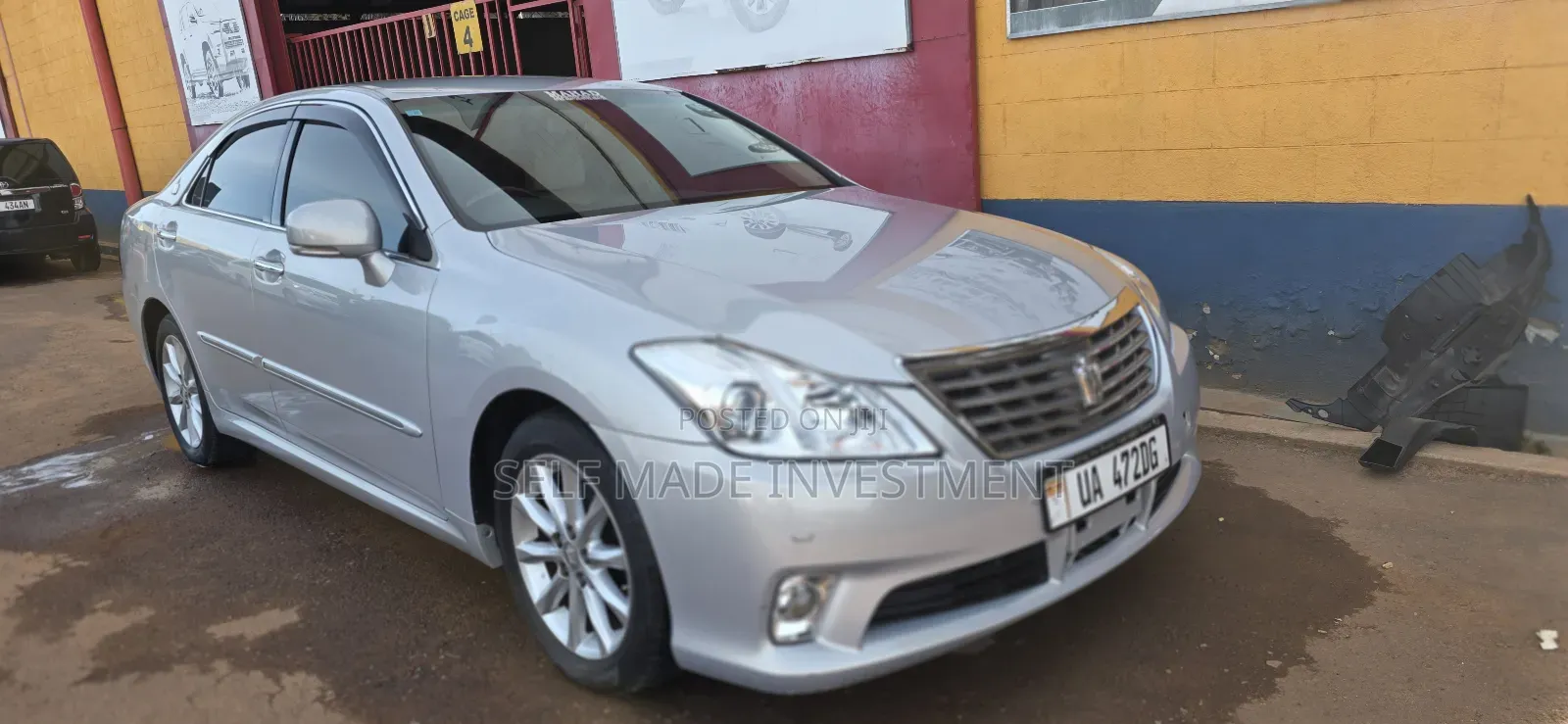 Toyota Crown 2011 Silver