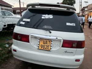 Toyota Ipsum 1997 White