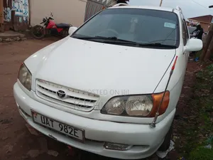 Toyota Ipsum 1997 White