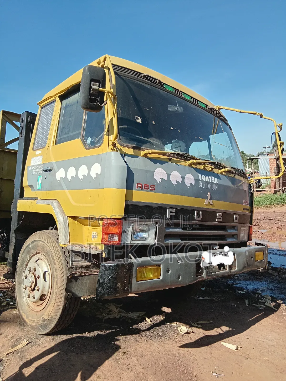 Fuso Low Bed