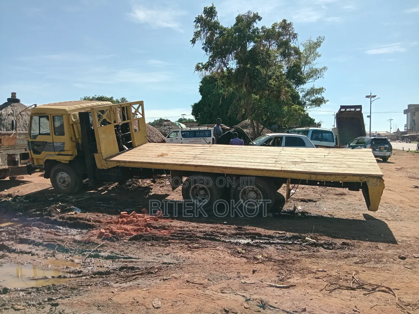 Fuso Low Bed