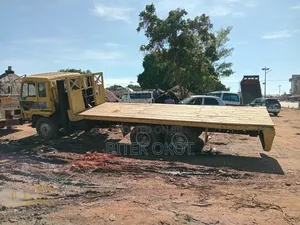 Fuso Low Bed