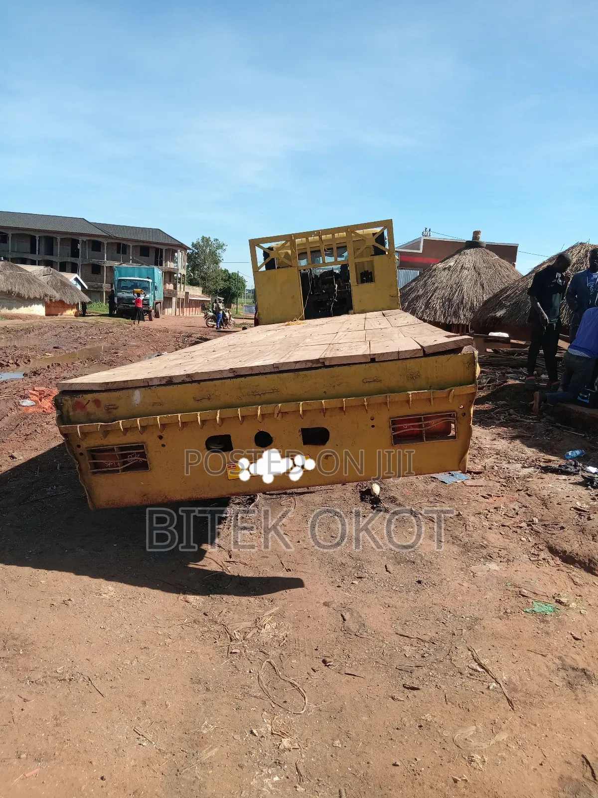 Fuso Low Bed