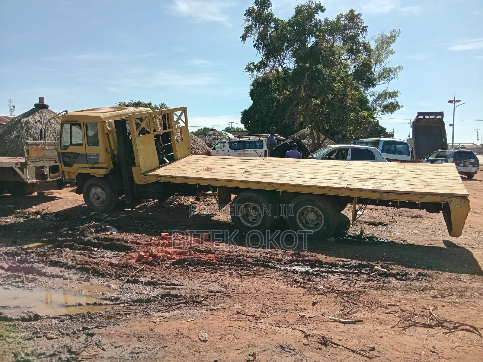 Fuso Low Bed