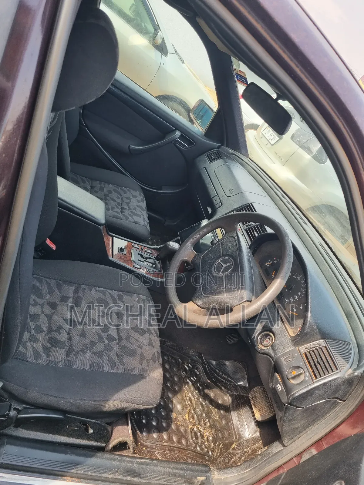 Mercedes-Benz C200 2000 Gray