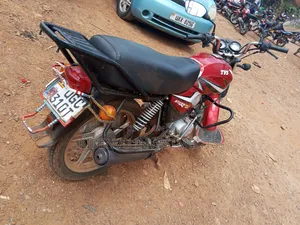TVS HLX 125 2020 Red
