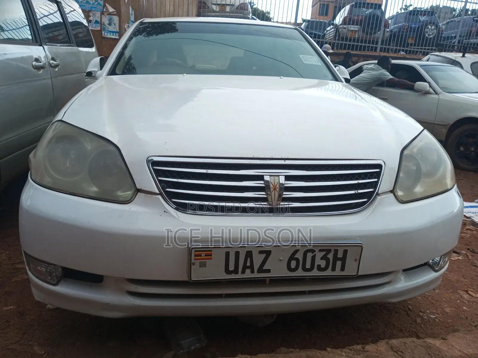 Toyota Mark II 2000 White