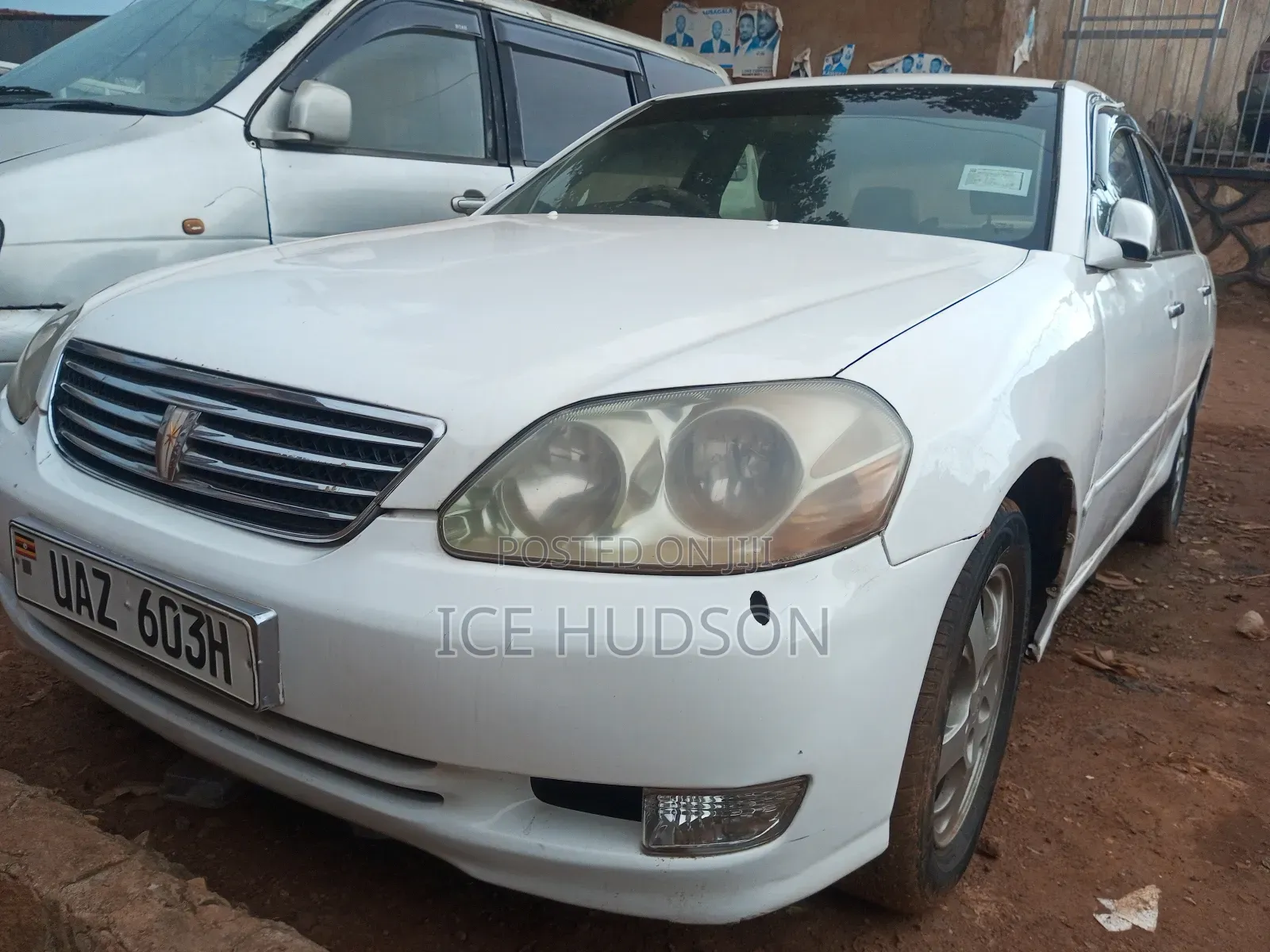 Toyota Mark II 2000 White