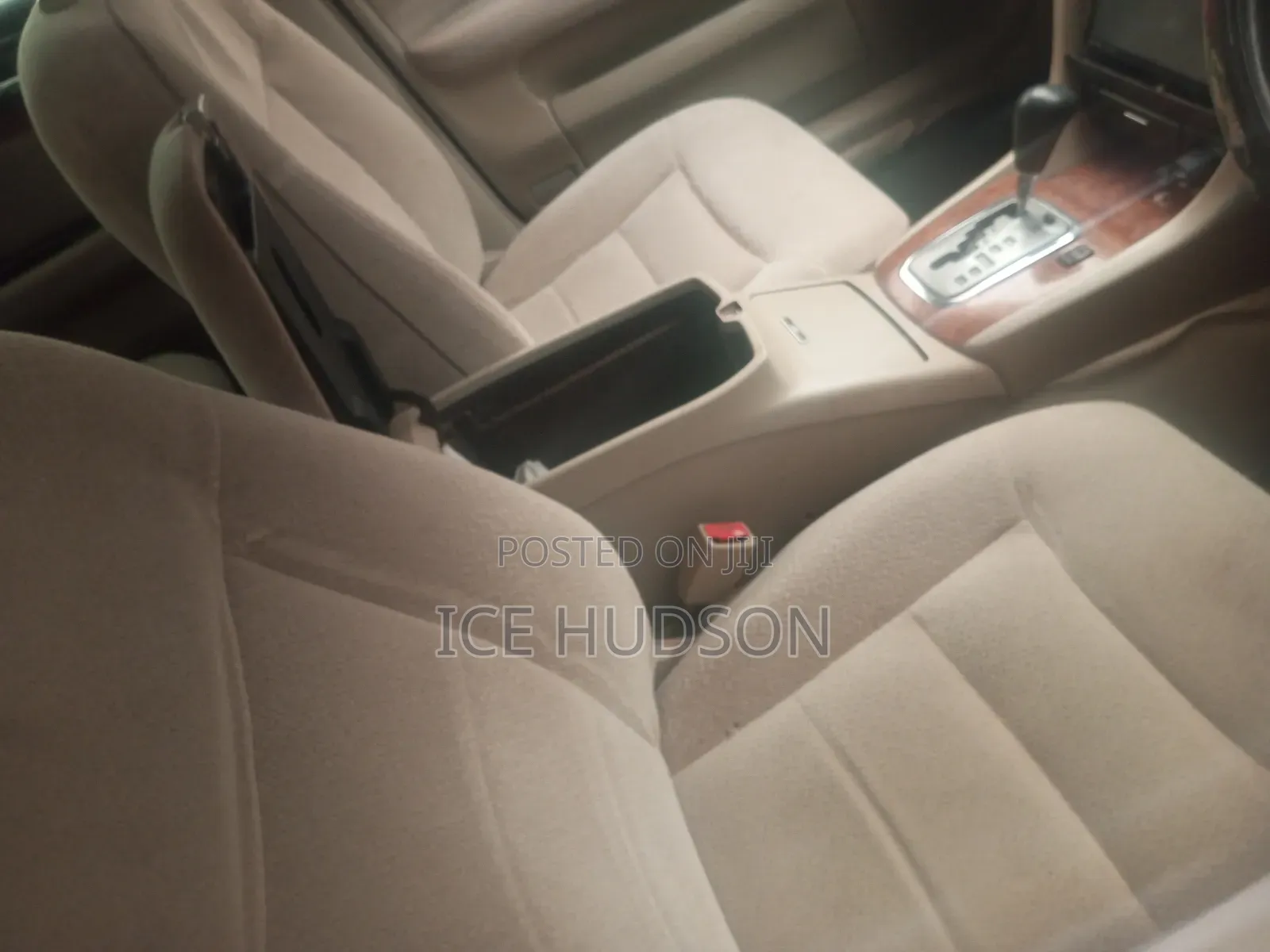 Toyota Mark II 2000 White