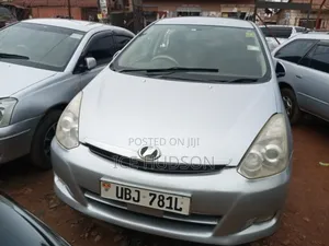 Toyota Wish 2006 Silver