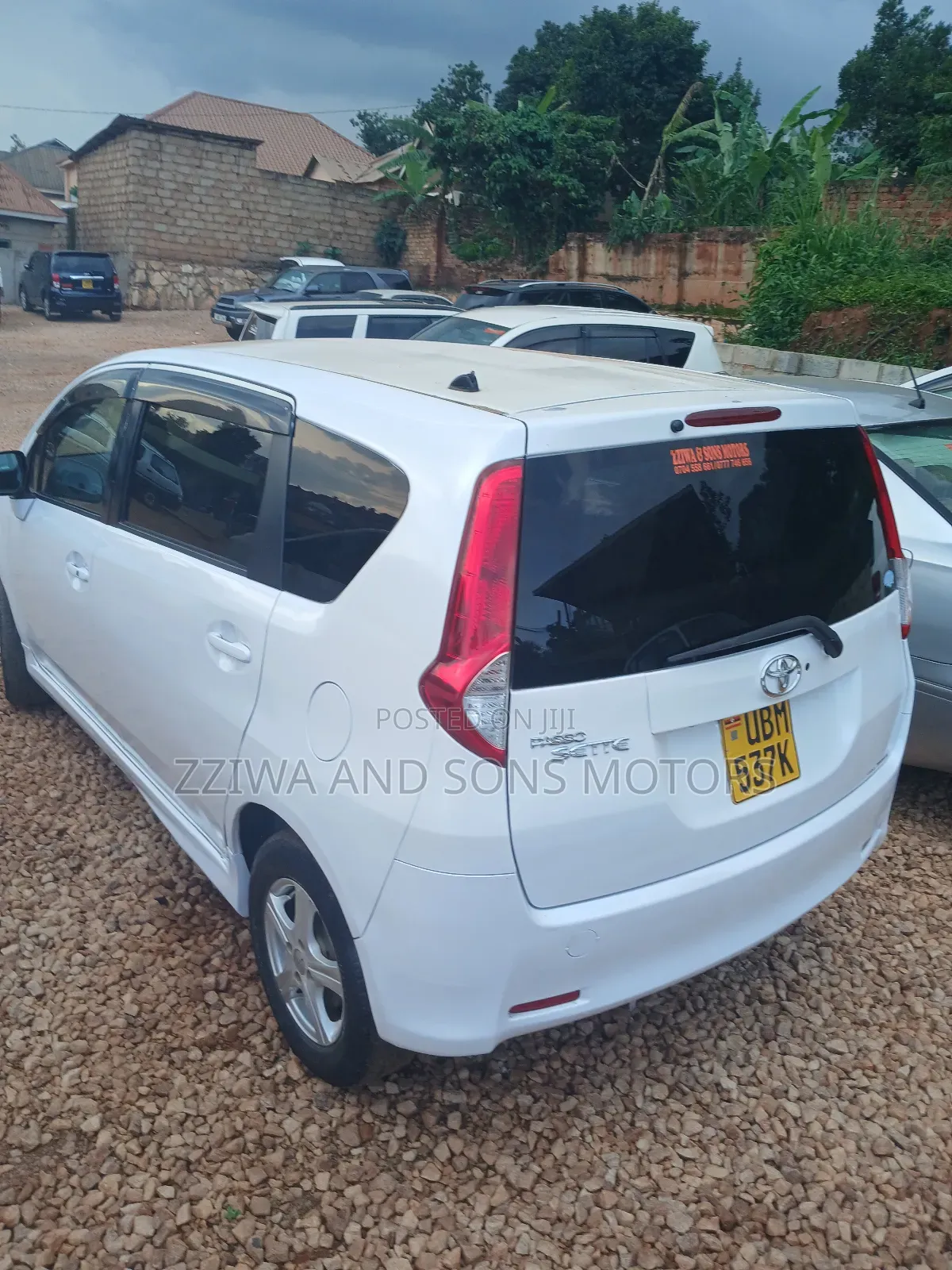 Toyota Passo Sette 1.5 AWD 2009 White