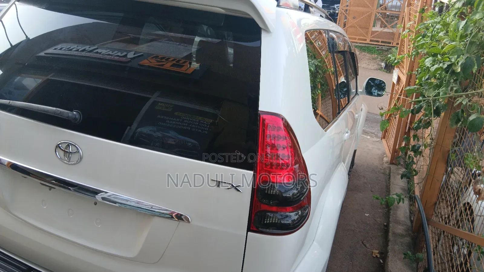 Toyota Land Cruiser Prado 2007 White