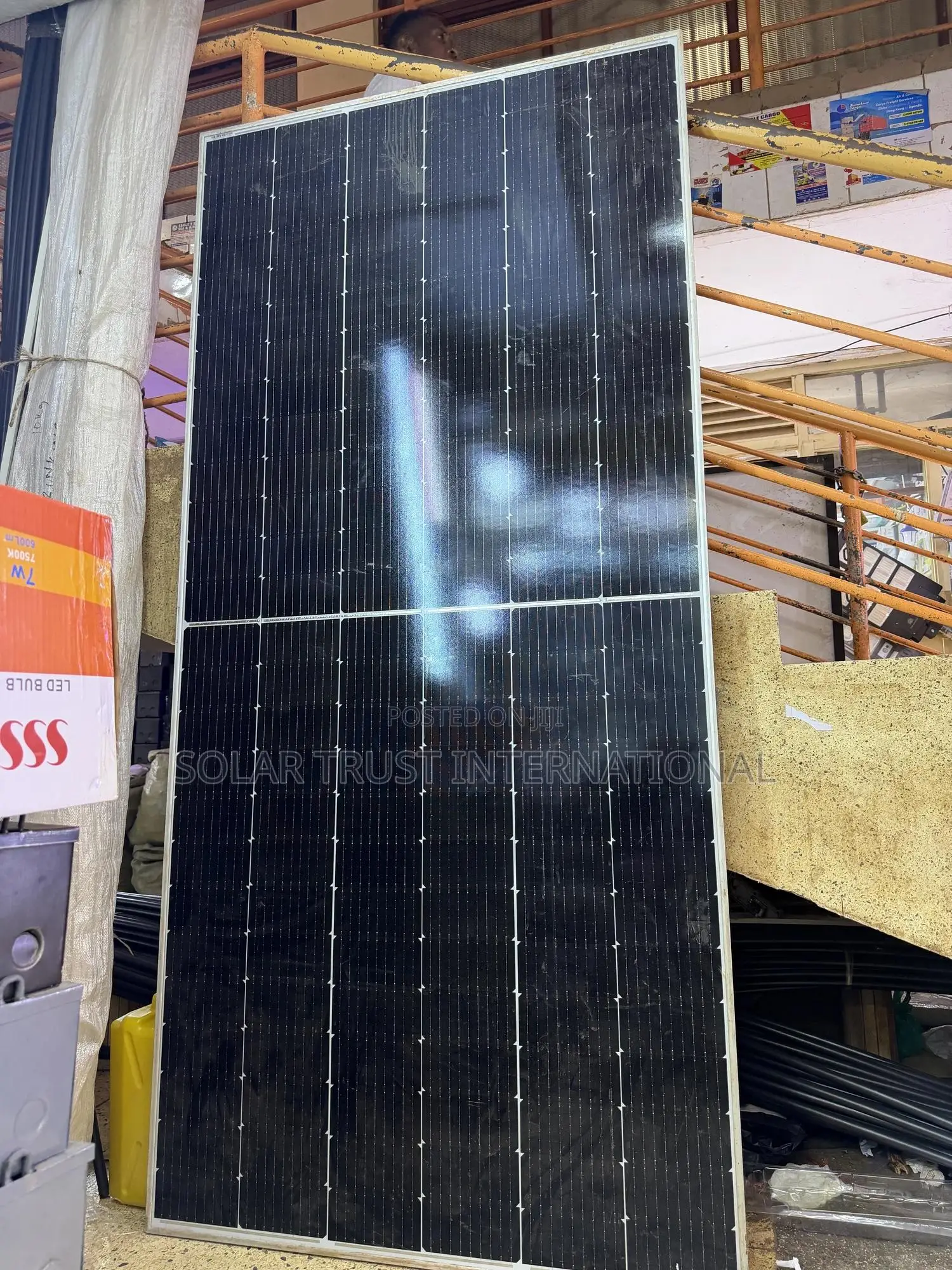 610watts Solar Panel