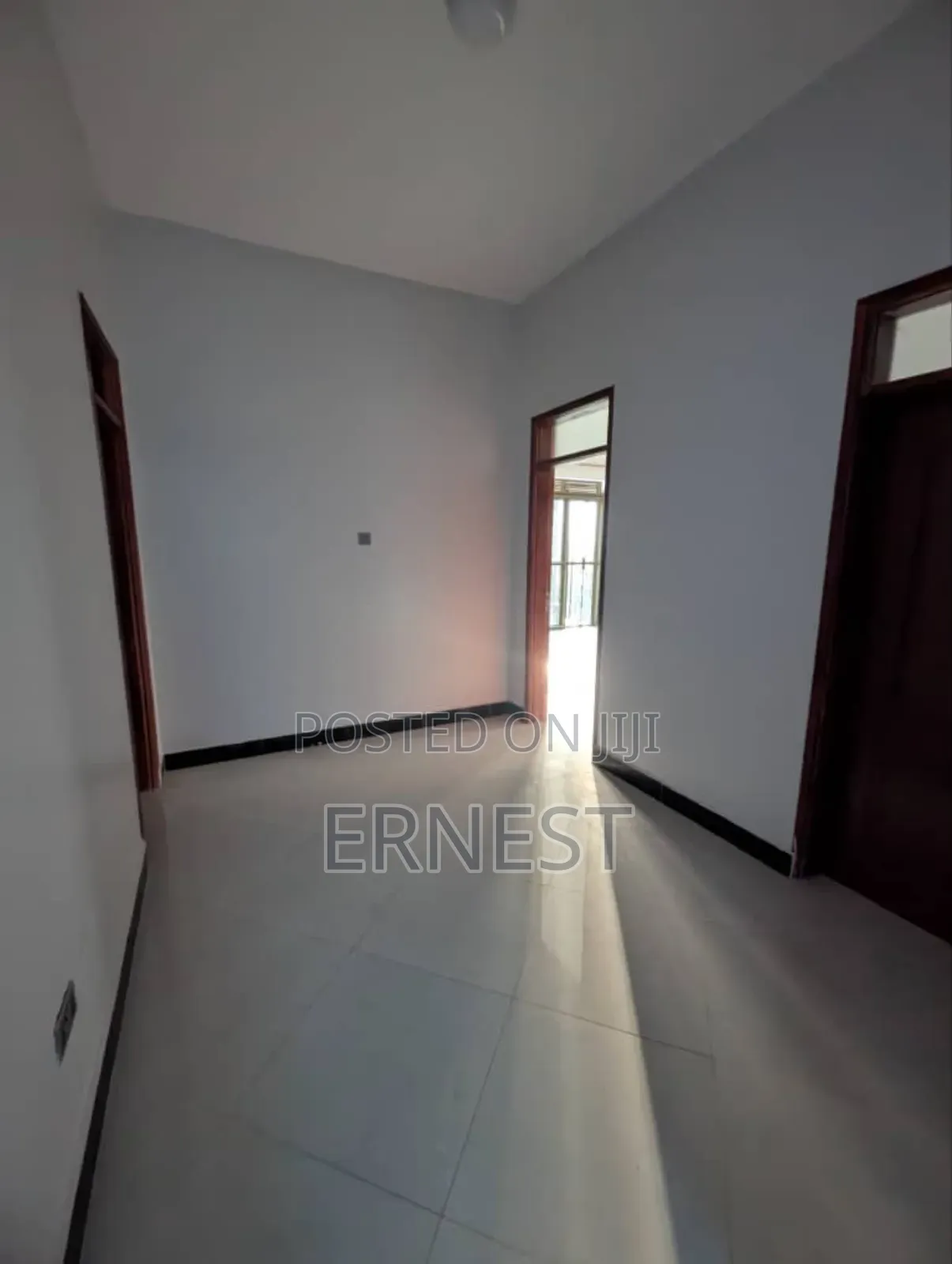 Brandnew 4 Bedroom Flat at Seguku Katale Entebbe Road