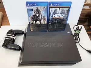 Sony Playstation 4 500gb Console With Controller and Games Ps4 Great!