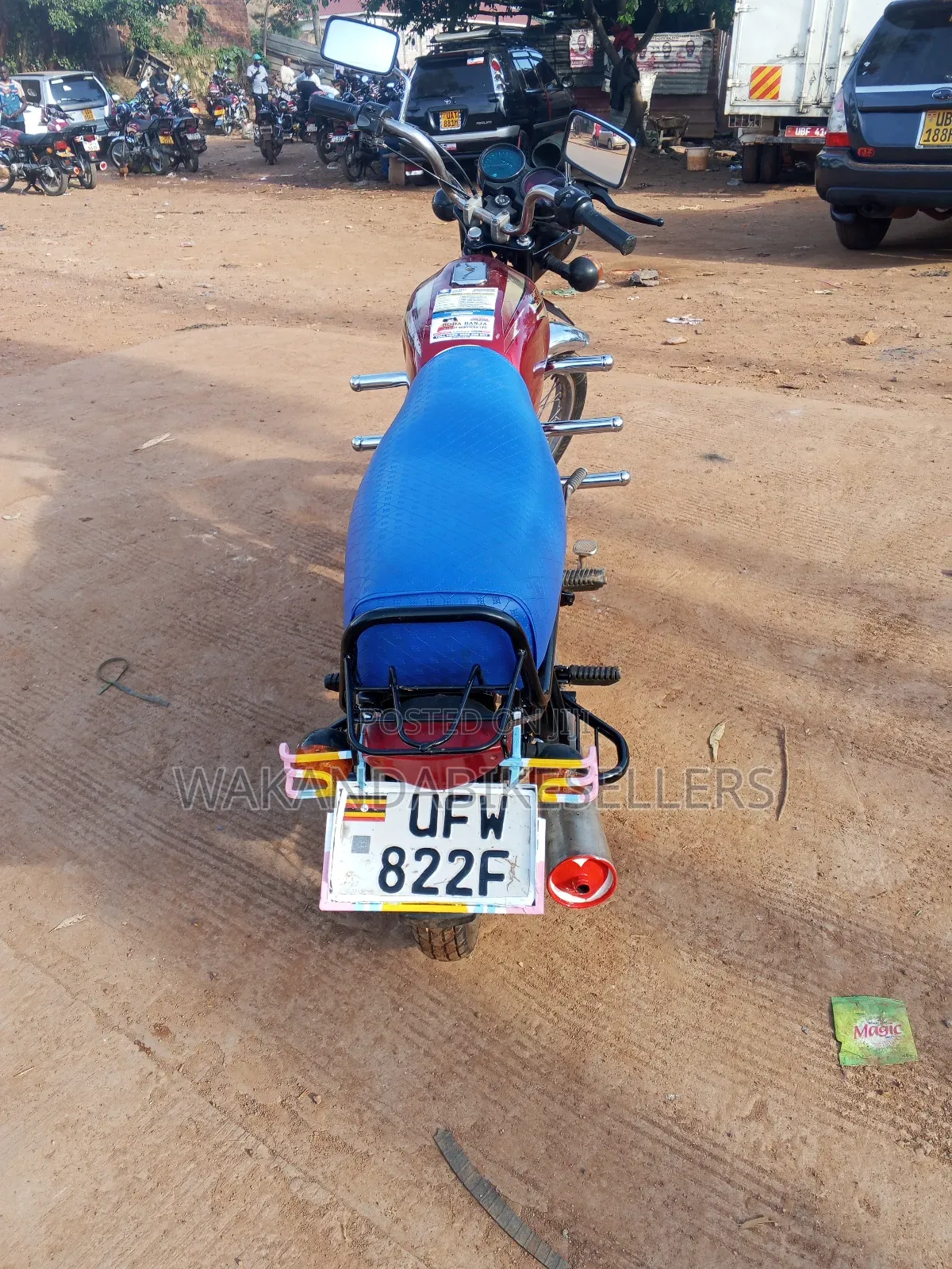Bajaj Boxer 100 2023 Red