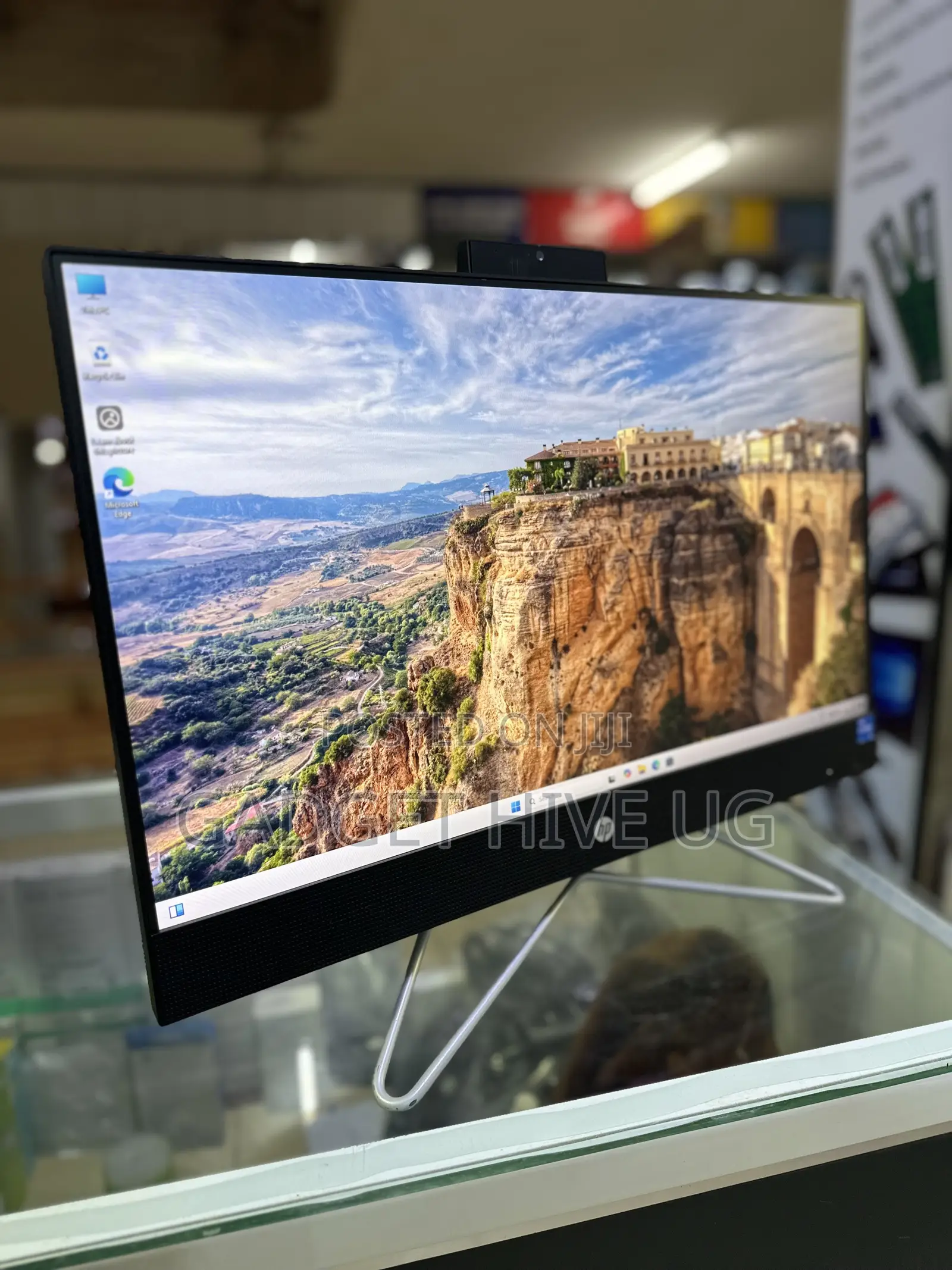 Desktop Computer HP 200 G4 All-in-One 8GB Intel Core i5 SSD 512GB