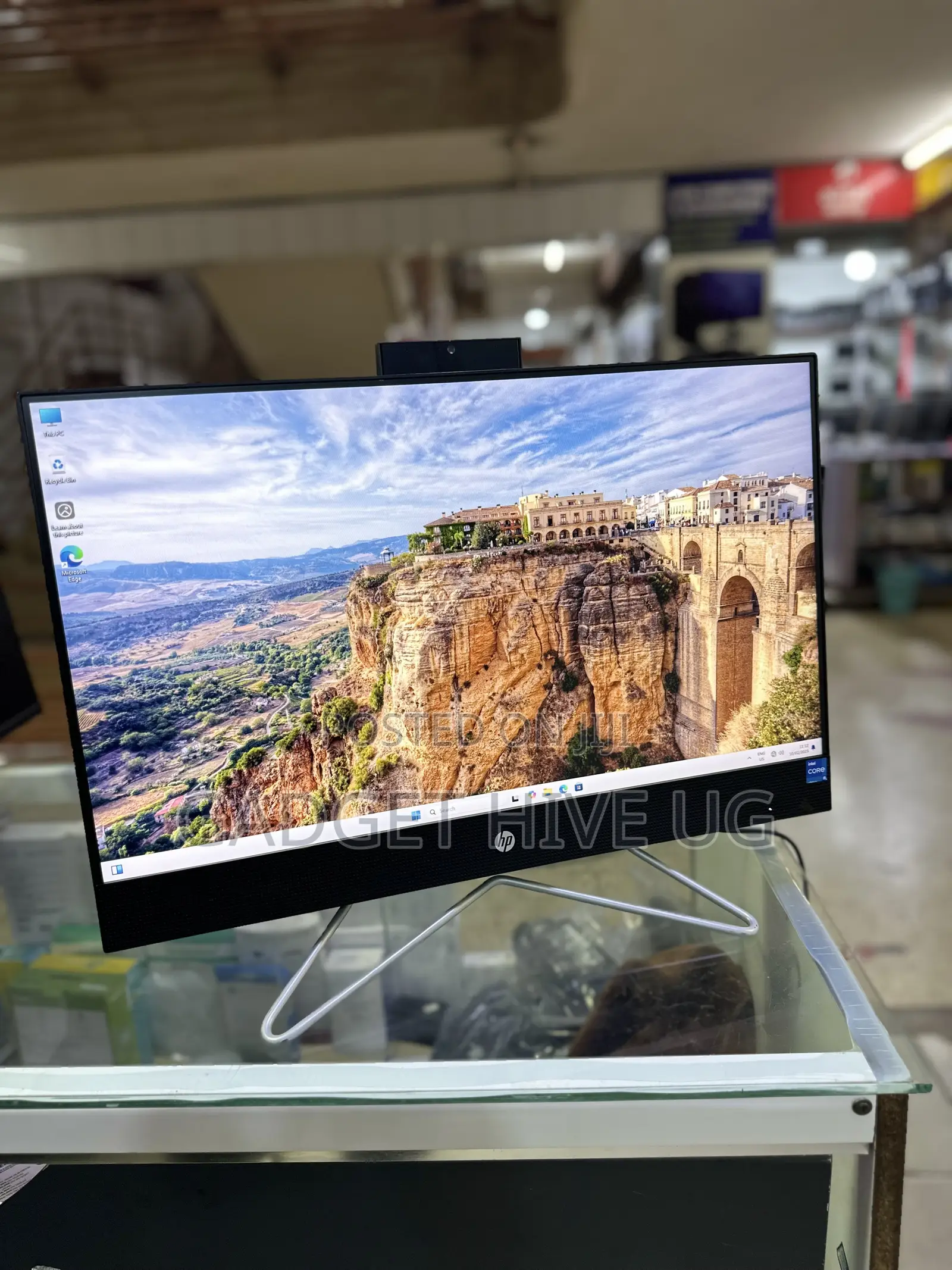 Desktop Computer HP 200 G4 All-in-One 8GB Intel Core i5 SSD 512GB