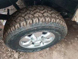 Toyota Hilux 1998 White