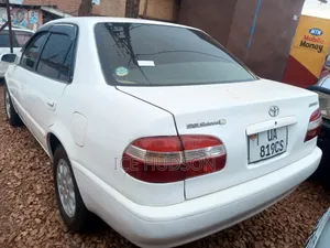 Toyota Corolla 2003 White