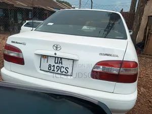 Toyota Corolla 2003 White