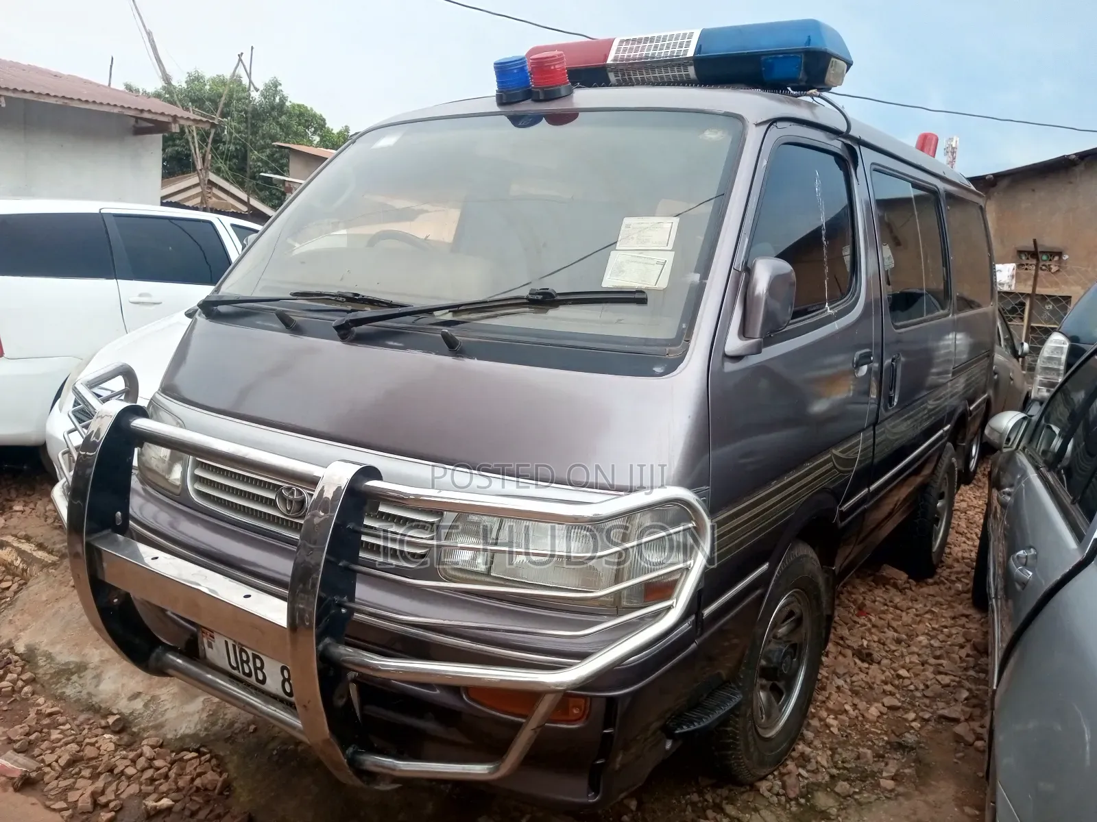 Toyota HiAce 2000