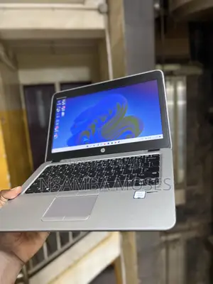 Laptop HP EliteBook 820 G3 8GB Intel Core i5 HDD+SSD 256GB