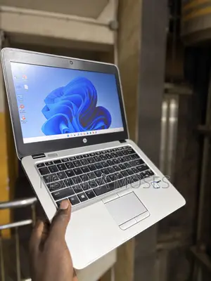Laptop HP EliteBook 820 G3 8GB Intel Core i5 HDD+SSD 256GB