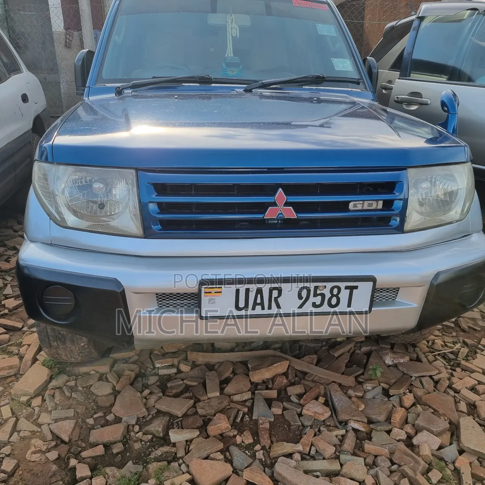 Mitsubishi Pajero IO 2002 Blue