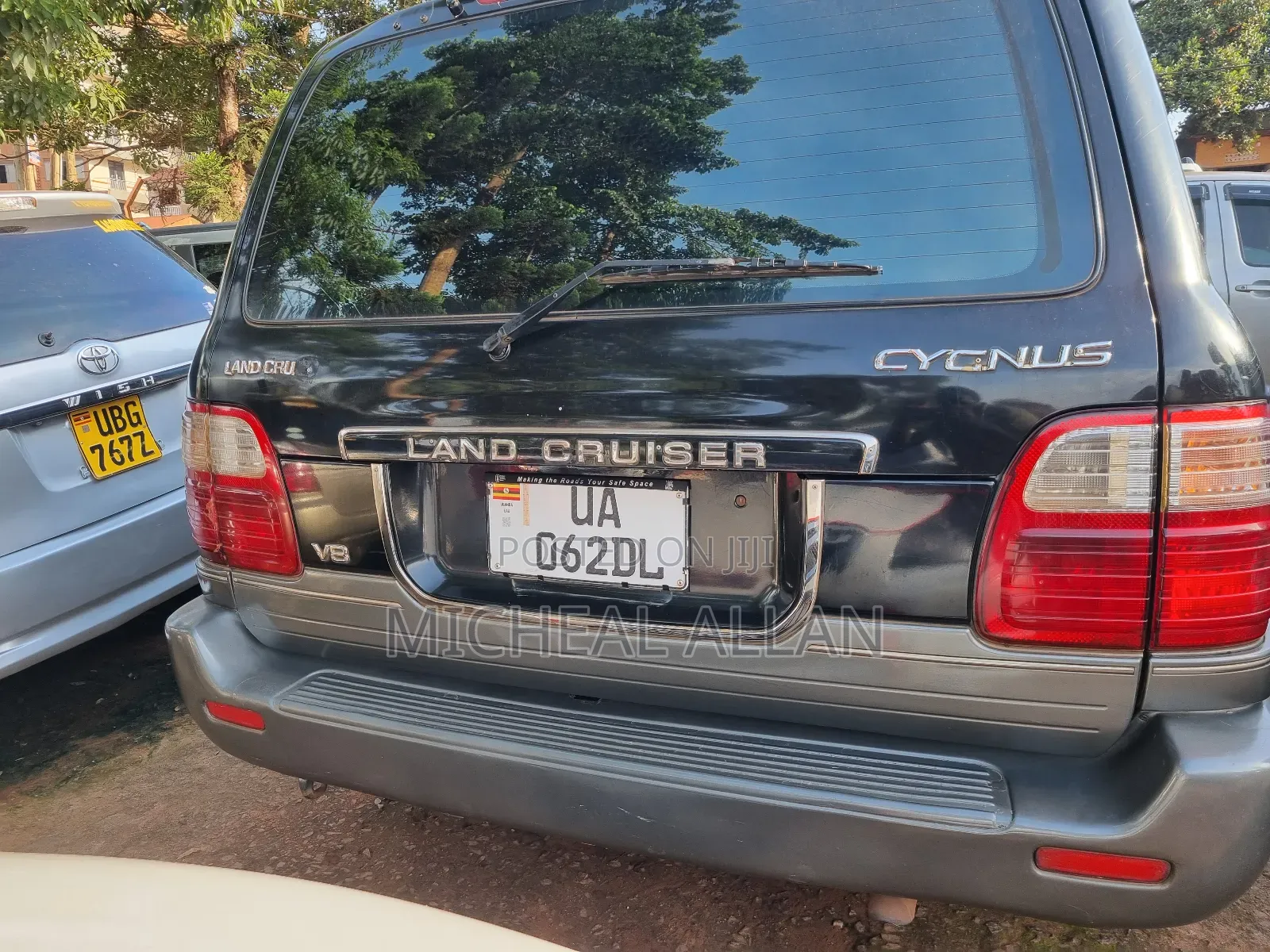 Toyota Land Cruiser 2009 White