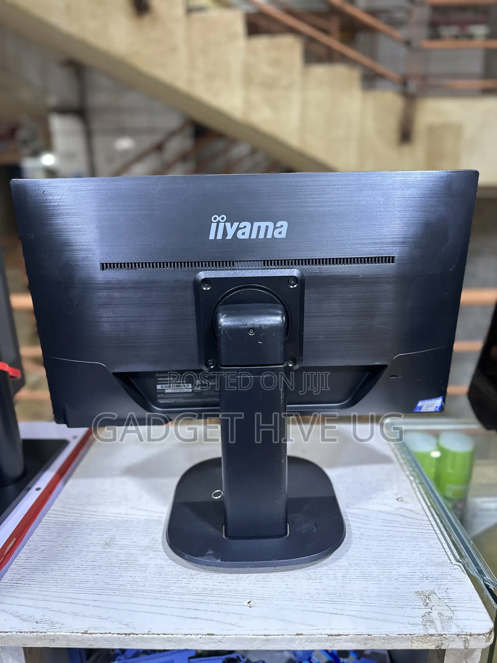 23” Ips Frameless Monitor