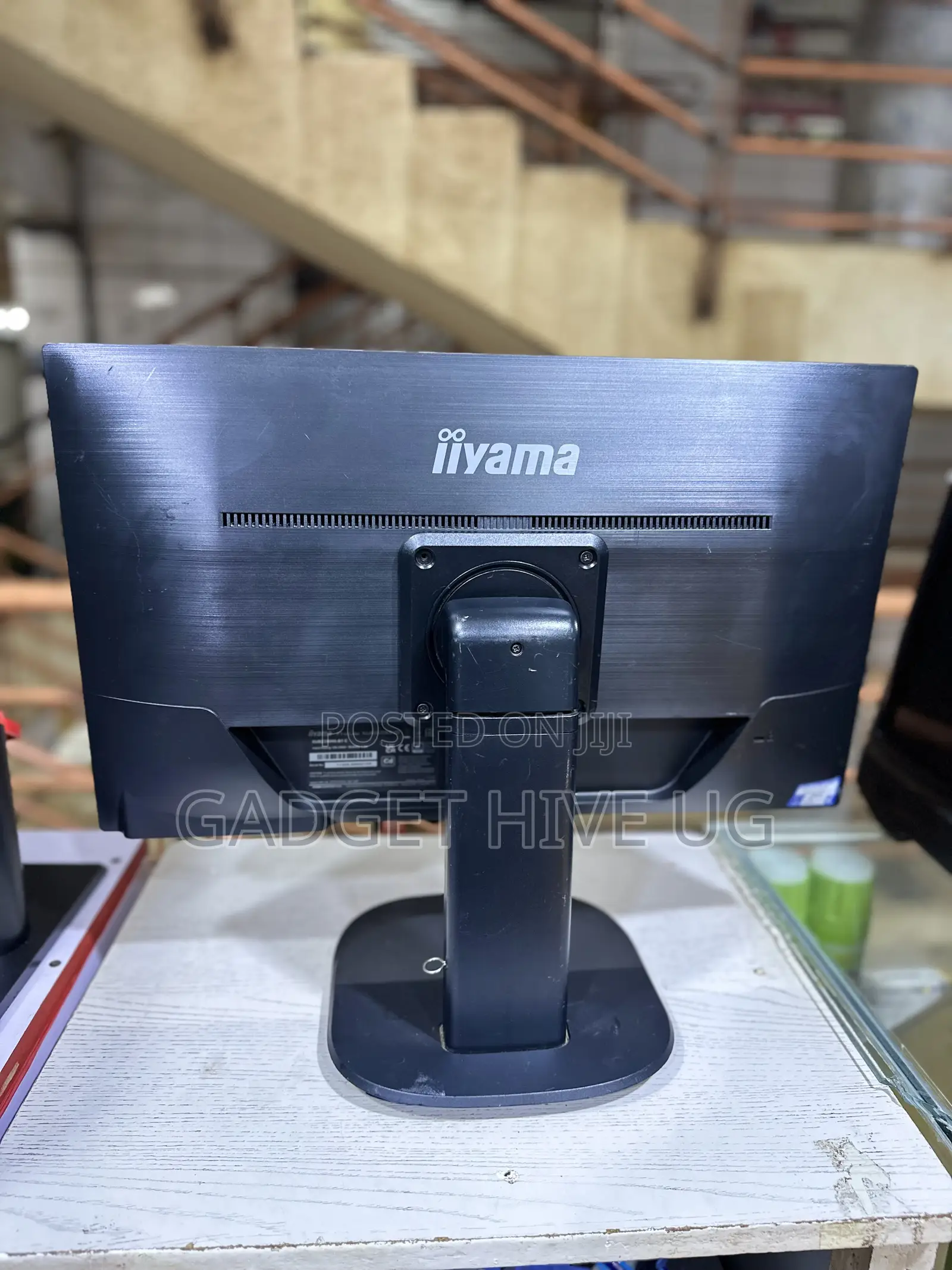 23” Ips Frameless Monitor