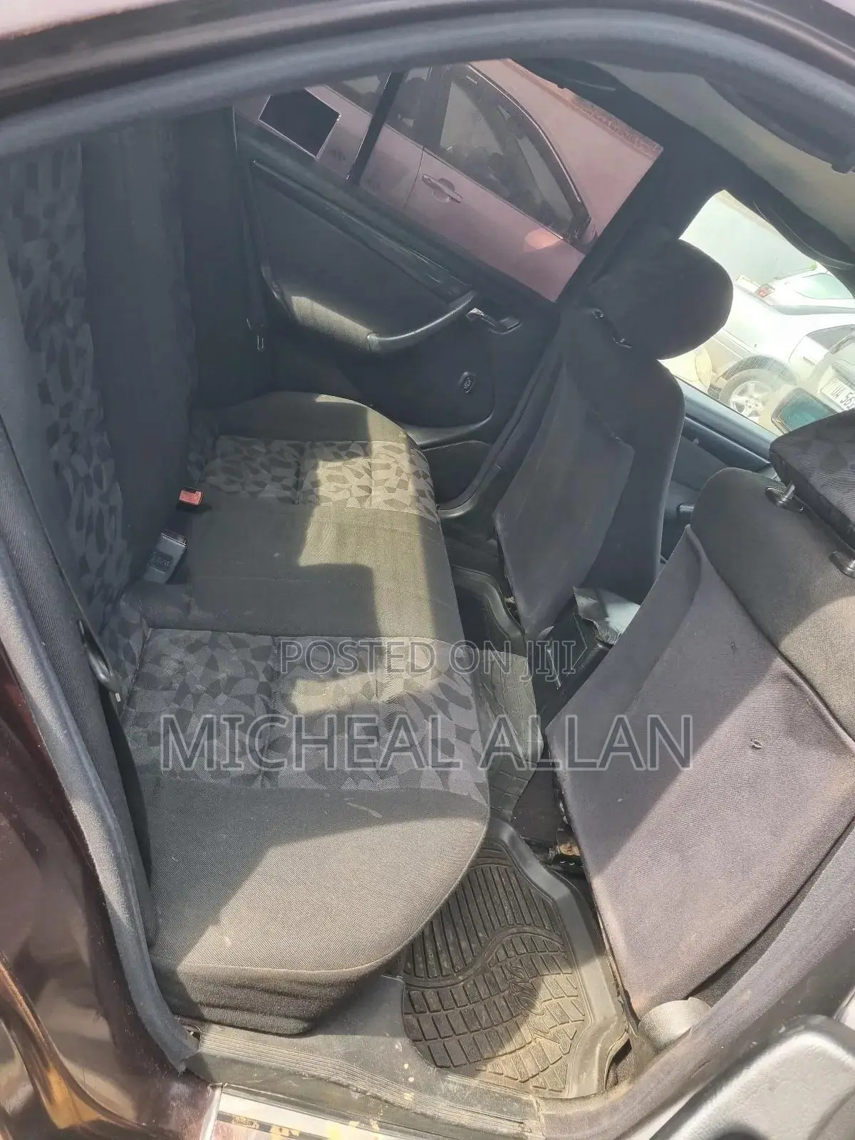 Mercedes-Benz C200 2000 Gray