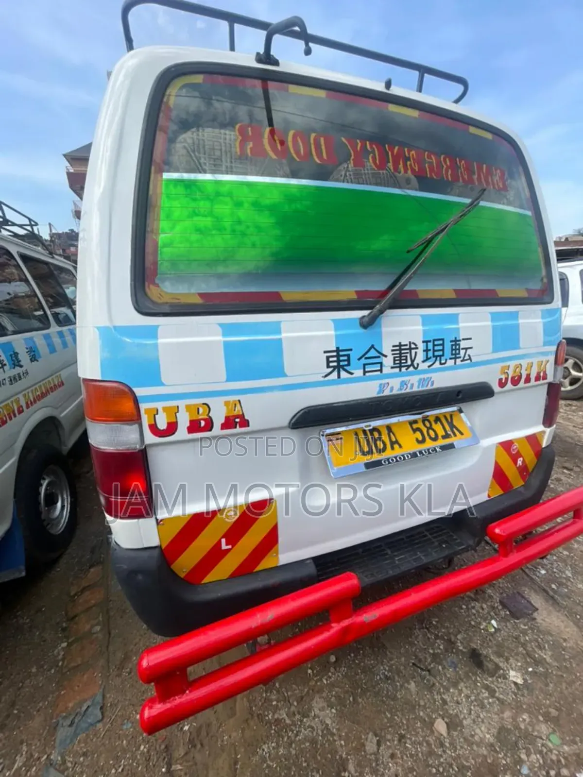 Toyota HiAce 2003 White