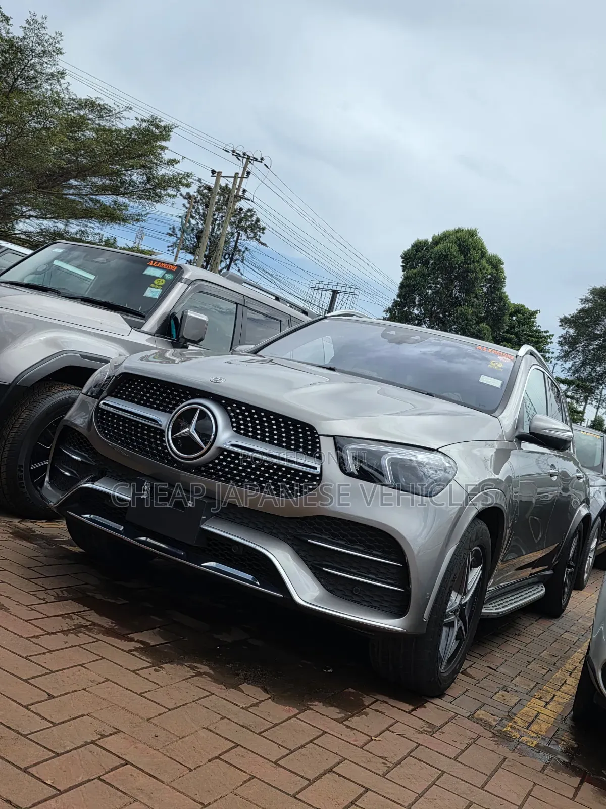 Mercedes-Benz GLE-Class GLE 400d 4MATIC 2021 Beige