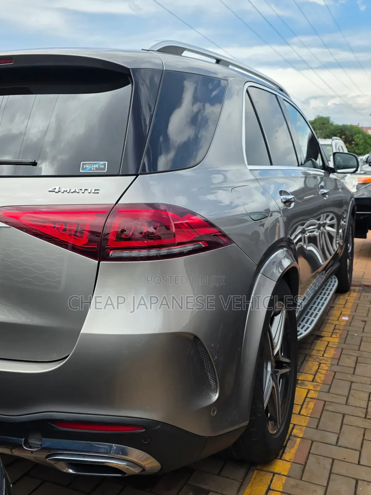 Mercedes-Benz GLE-Class GLE 400d 4MATIC 2021 Beige