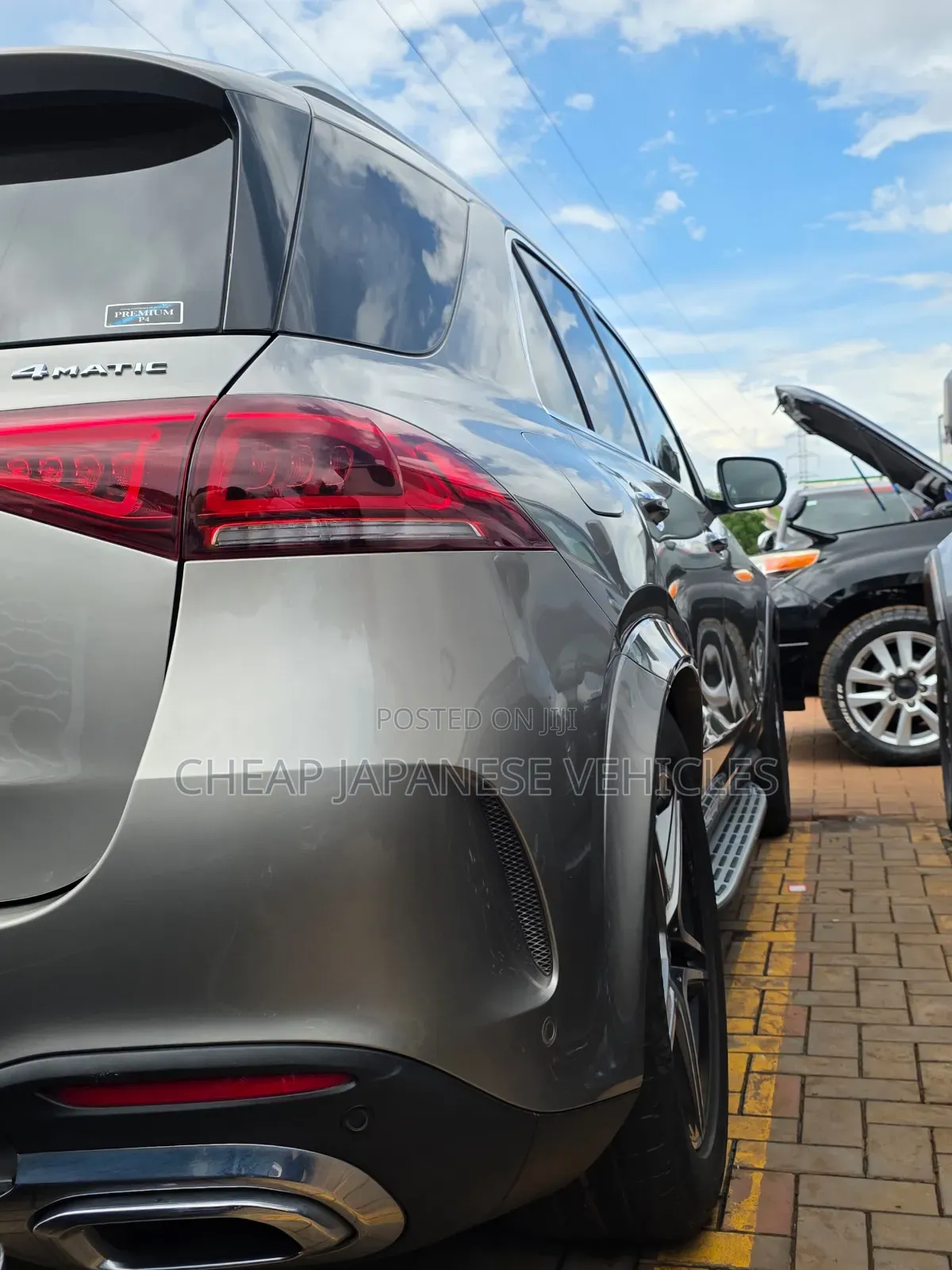Mercedes-Benz GLE-Class GLE 400d 4MATIC 2021 Beige