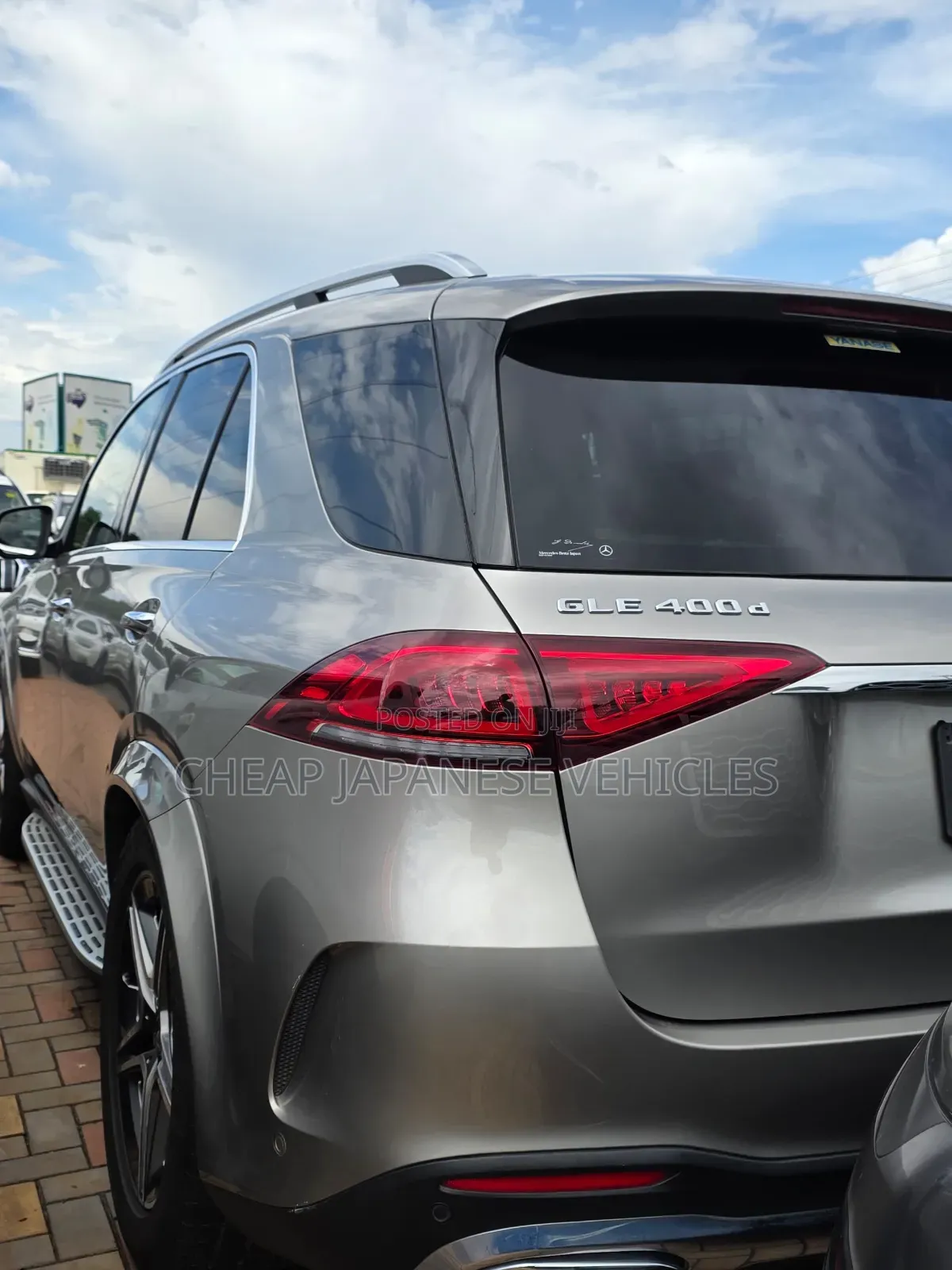 Mercedes-Benz GLE-Class GLE 400d 4MATIC 2021 Beige